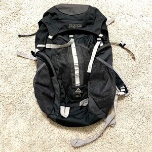 JANSPORT Katahdin 40L
Hiking Backpacking Backpack Black/Gray